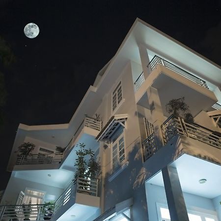 The Moon Villa Hoi An Bagian luar foto
