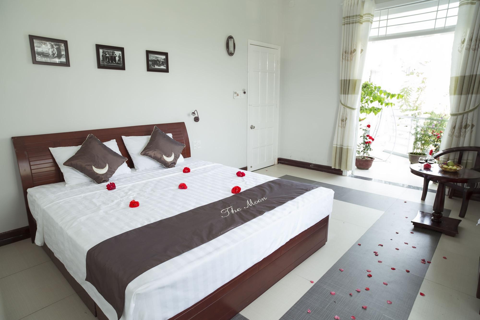 The Moon Villa Hoi An Bagian luar foto